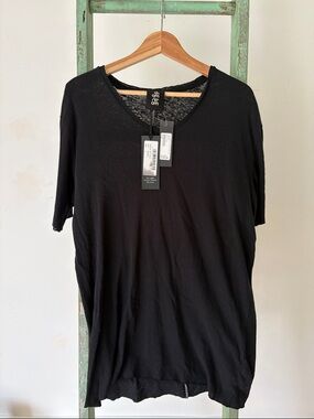 Men's Black Short Sleeve V-Neck Tee by Thom/Krom